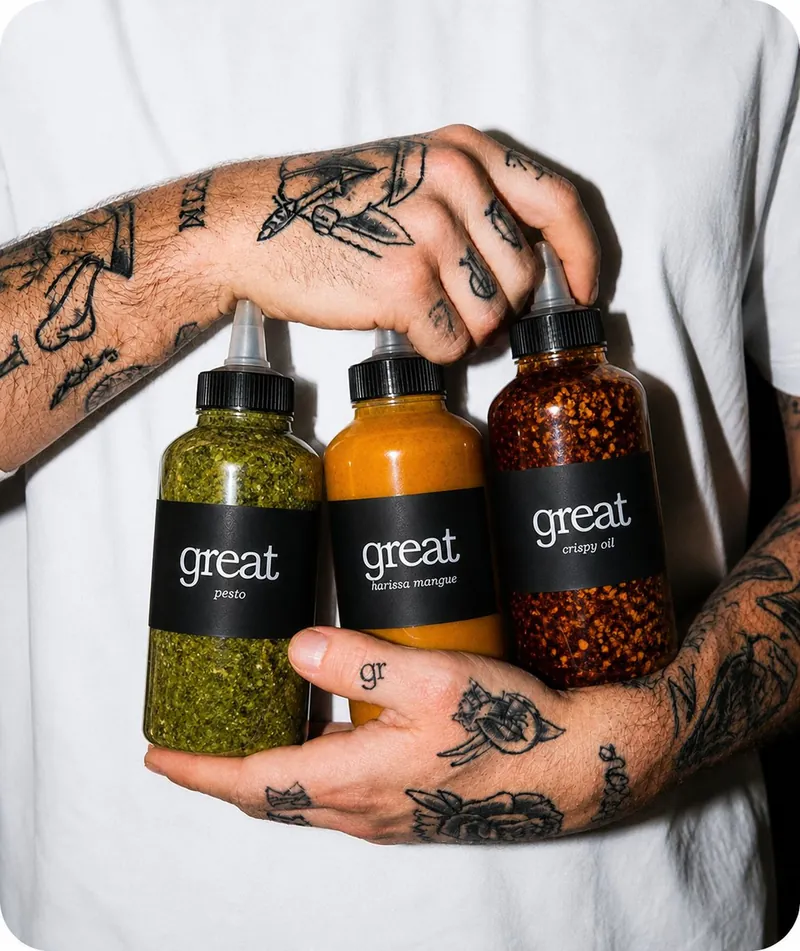 Trois bouteilles de sauces maison Great